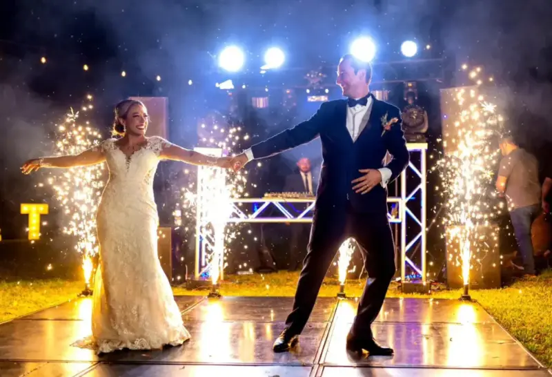 Pareja bailando